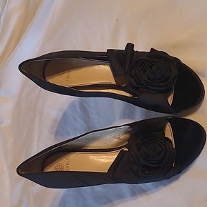 Black dress shoes
